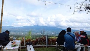 Kedai Kopi Abdi Tempat Ngopi Di Cijeruk Bogor Yang Lagi Hits Bookingtogo