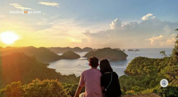 Pantai Teluk Asmara Raja Ampatnya Kota Malang Yang Menawan BookingTogo