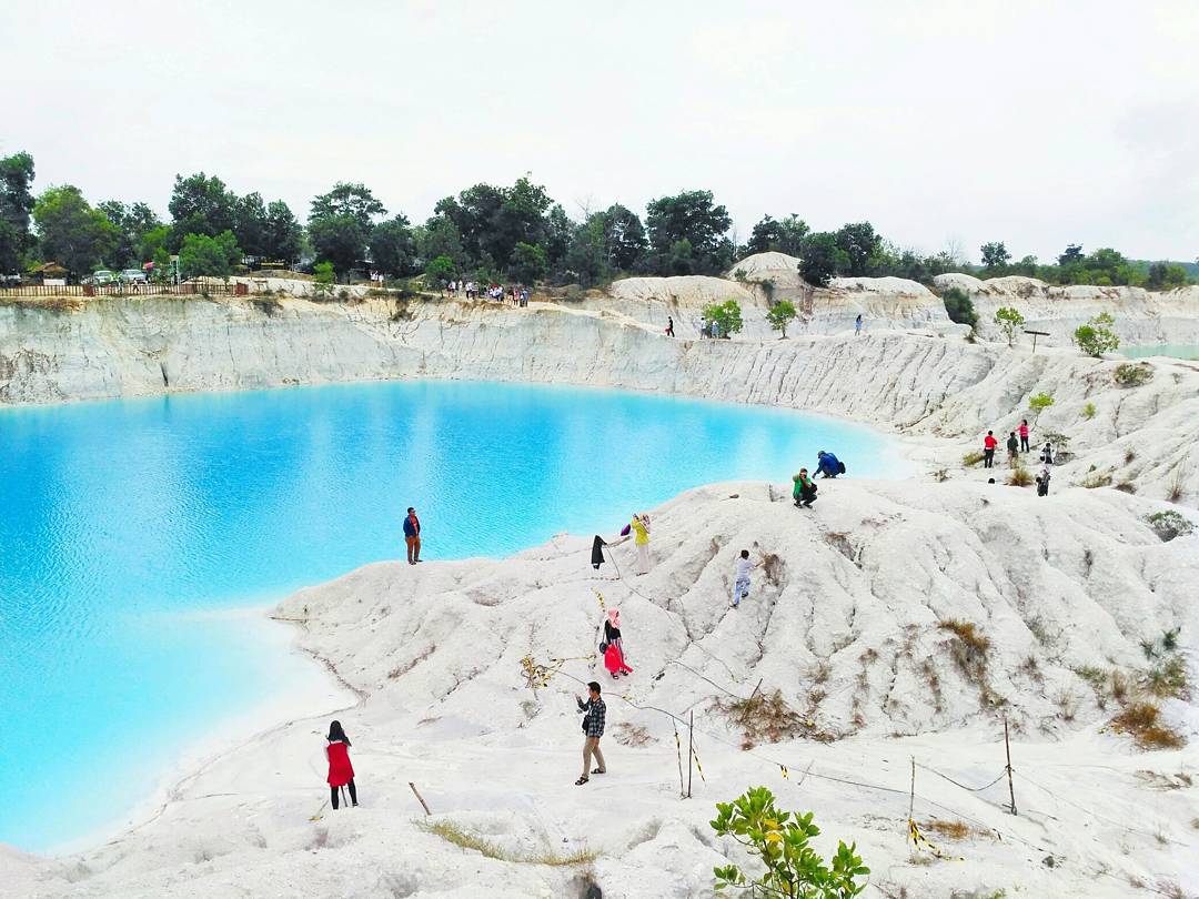 danau kaolin wisata di Bangka Belitung