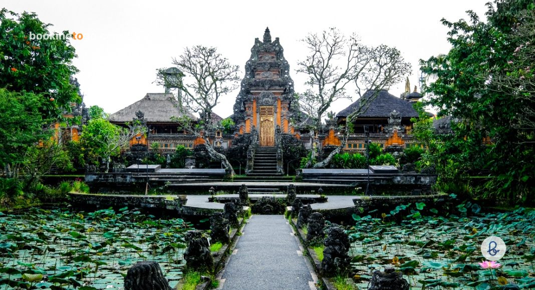 Ubud Water Palace dan Pura Taman Saraswati