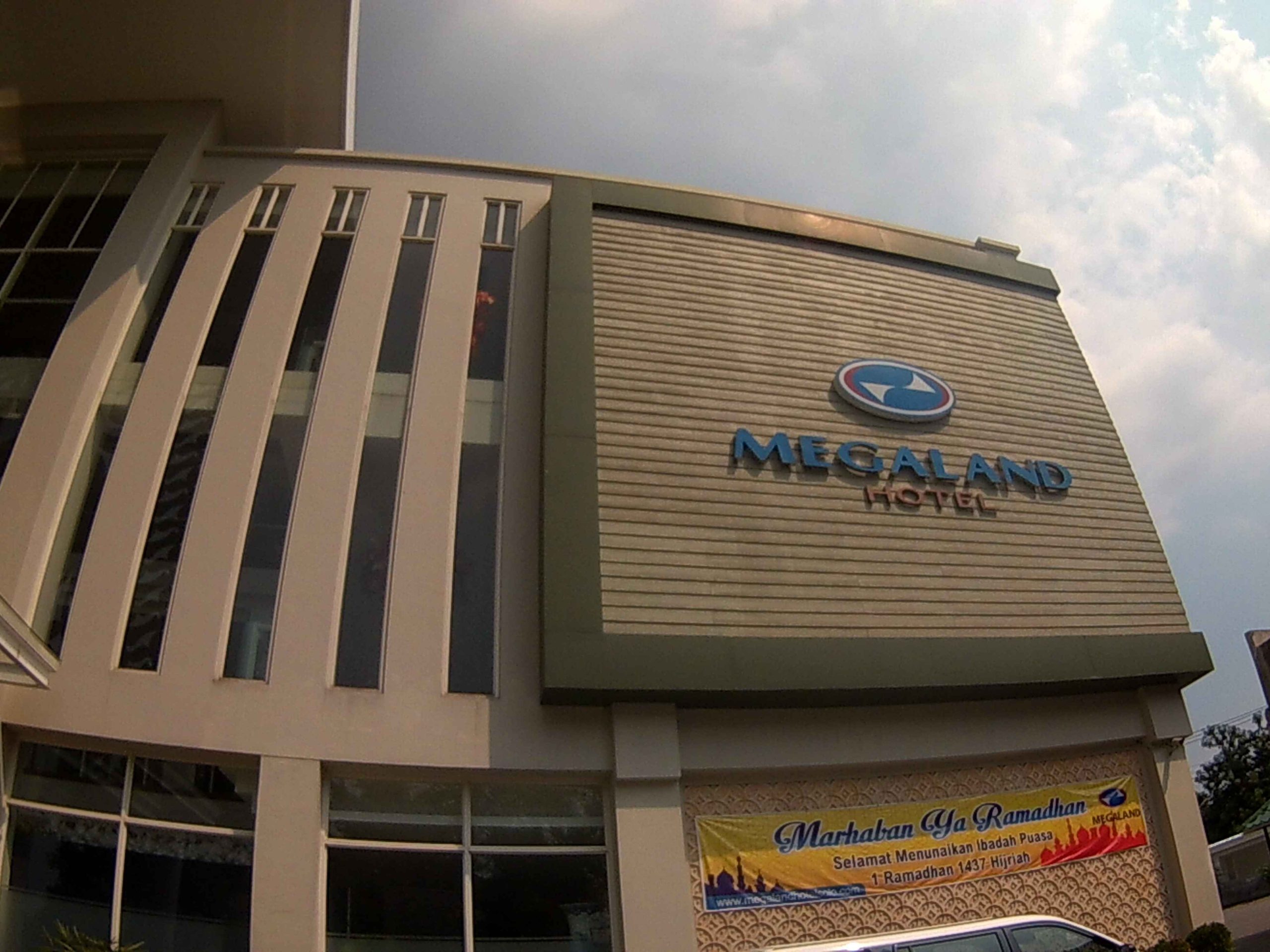 Megaland Hotel