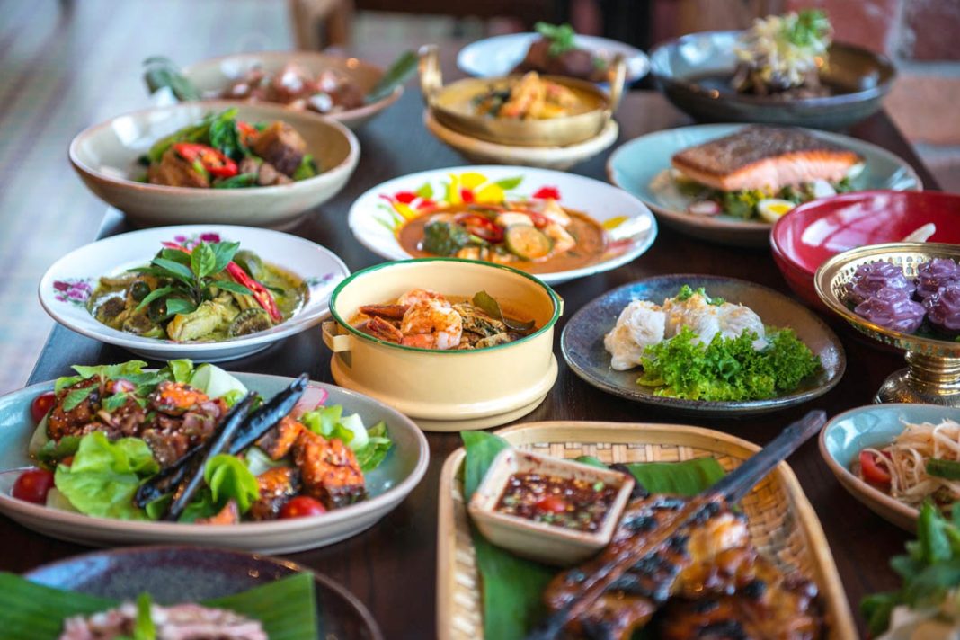 10 Makanan Khas Thailand yang Terkenal dan Wajib dicoba Saat Liburan