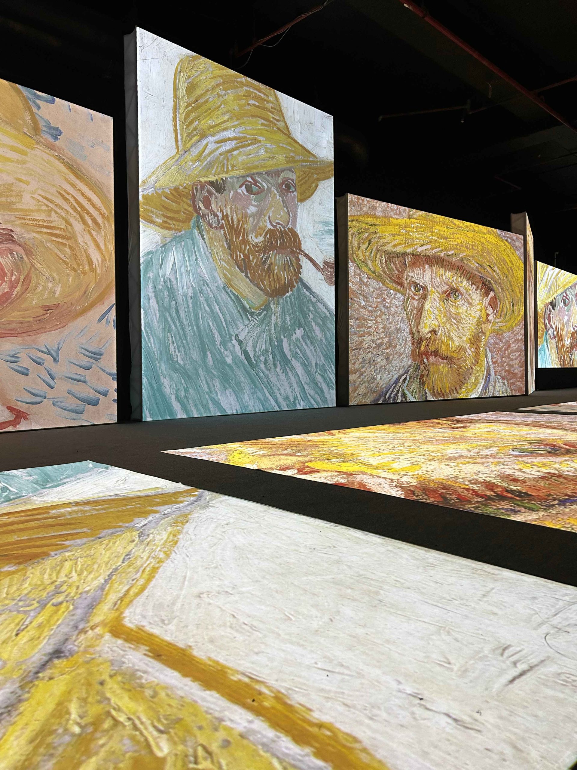 Pameran Van Gogh Alive