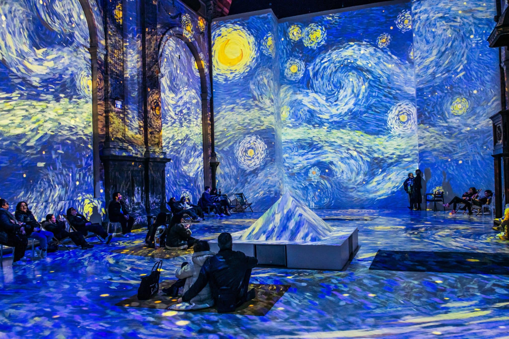 5 Keseruan di Van Gogh Alive Jakarta: Harga Tiket dan Panduan Lengkapnya