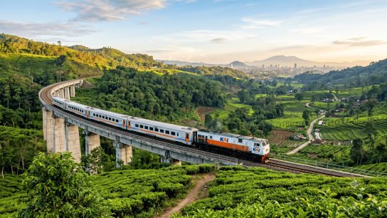 Tiket Kereta Jakarta Bandung 2026: Jadwal & Harga Terbaru